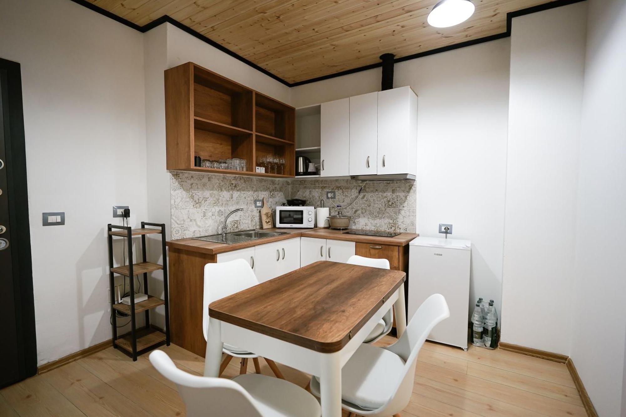 Ora Apartments Gjirokaster Exterior photo